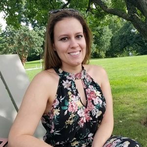 Meet your Posher, Rebecca